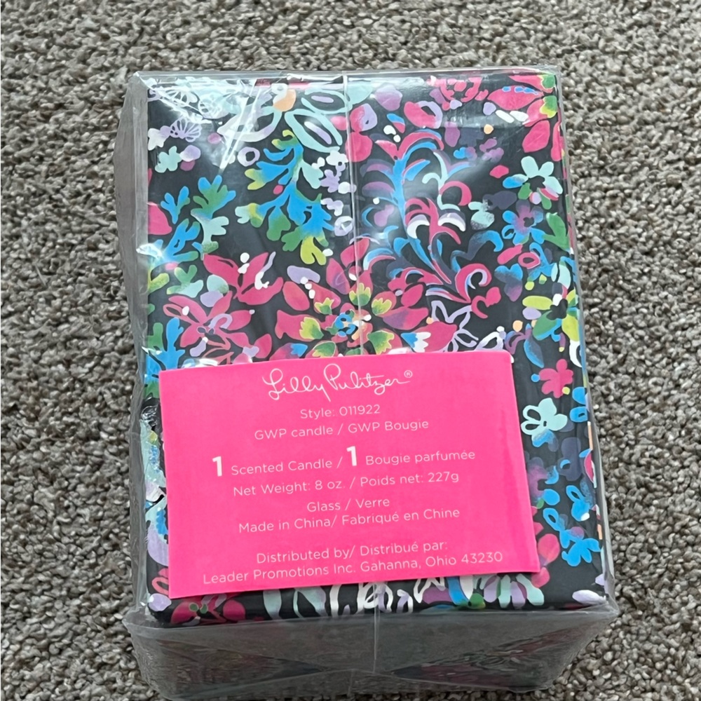 Lilly Pulitzer Vibrant Floral Candle